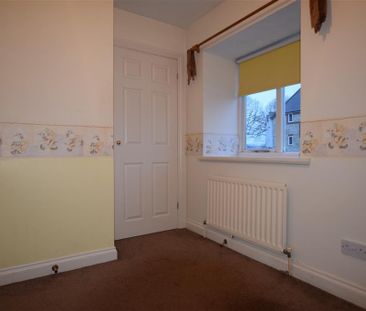 Norbury Avenue, Watford - Photo 1