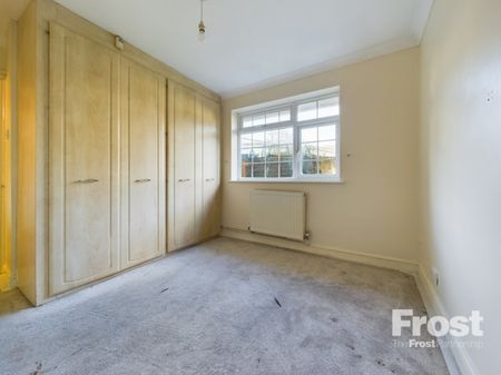 Langley Road, Slough, Berkshire,SL3 - Photo 5