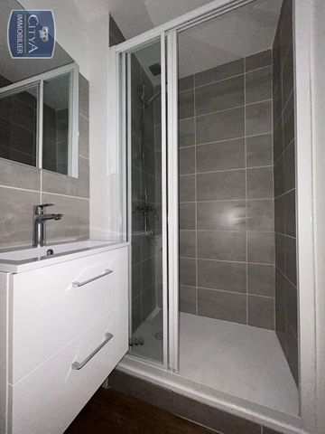 Location Appartement 2 pièces 63m² LYON 1er - Photo 3