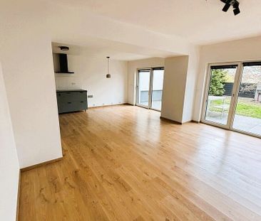 Pronájem domu 120 m² s pozemkem 260 m² - Photo 1