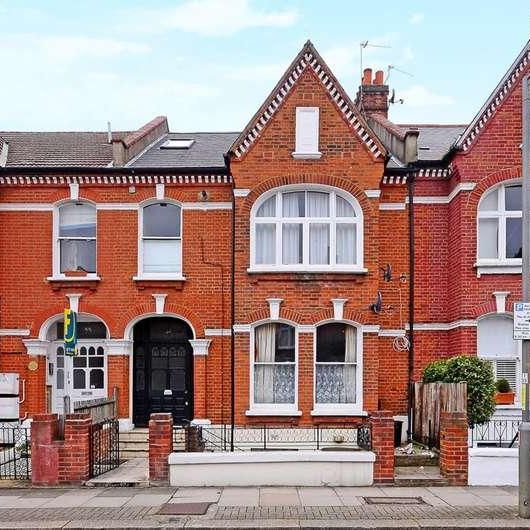 Drakefield Road, Heaver Estate, SW17 - Photo 1