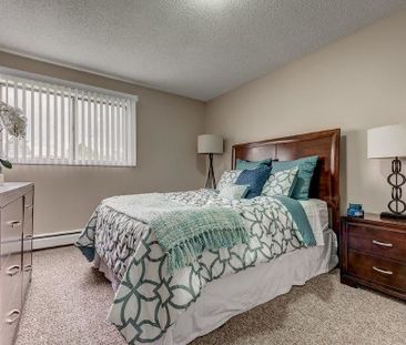 1903 8th Avenue NE, Calgary - Photo 1