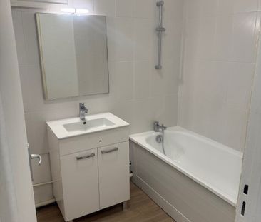 APPARTEMENT T4 REHABILITE - VILLAGE OLYMPIQUE - Photo 5
