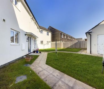 2 bedroom ground floor flat to rent - Photo 3