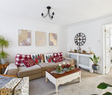 3 bedroom terraced house to rent - Photo 2