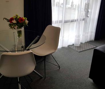 Studio on Golf road - Photo 2