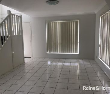 Two-Storey Family home - Photo 2