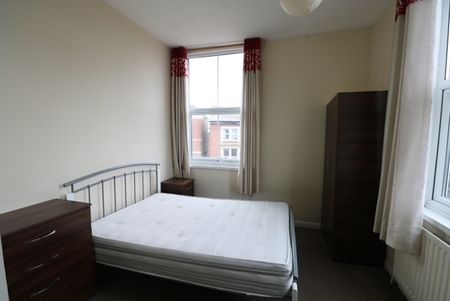 2 Bedroom Apartment To Rent in Nottingham - Photo 3