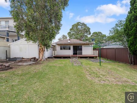 Immaculately Presented 4-Bedroom Home - Photo 5