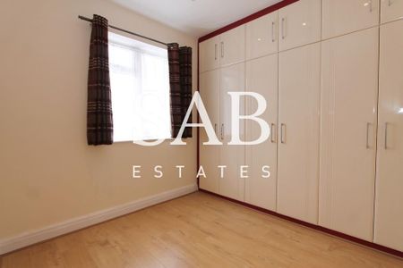 5 bedroom end of terrace house to rent - Photo 5