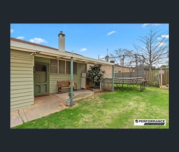 2 Dungey Avenue, Flora Hill, Vic 3550 - Photo 6