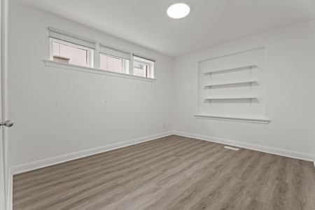 For Lease - 149 Mansfield Drive, Oakville, Ontario - Photo 4