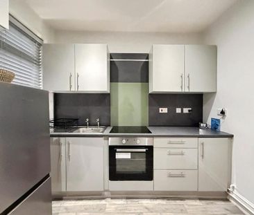 2 bedroom terraced house to rent - Photo 6