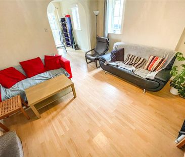 3 bedroom semi-detached house to rent - Photo 2