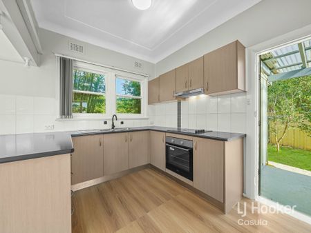 Cozy 3-Bedroom Home in Prime Location - Photo 5