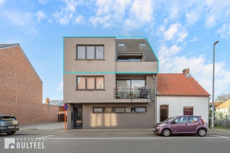 Ruim en lichtrijk duplex appartement in het centrum van Belsele! - Foto 2