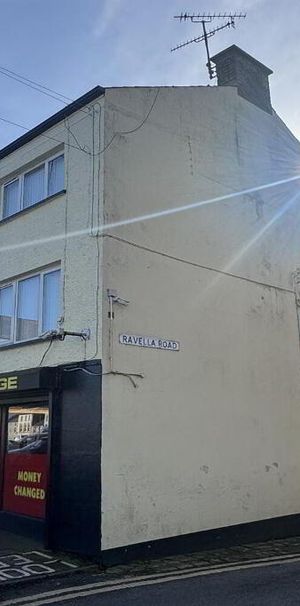 Flat, 61 Moore Street, Aughnacloy, BT69 6AR - Photo 2