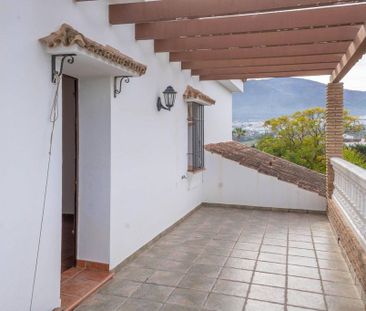 Luxury 5 room Detached House for rent in Alhaurín el Grande, Andalusia - Photo 6