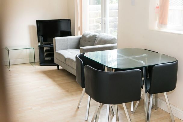 Springbank Crescent, Headingley, Leeds - Photo 1