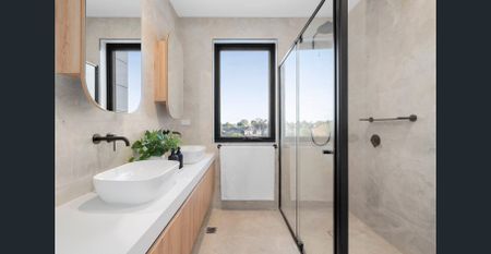 Luxurious & Brand New Home within Mckinnon School Zone - Photo 4