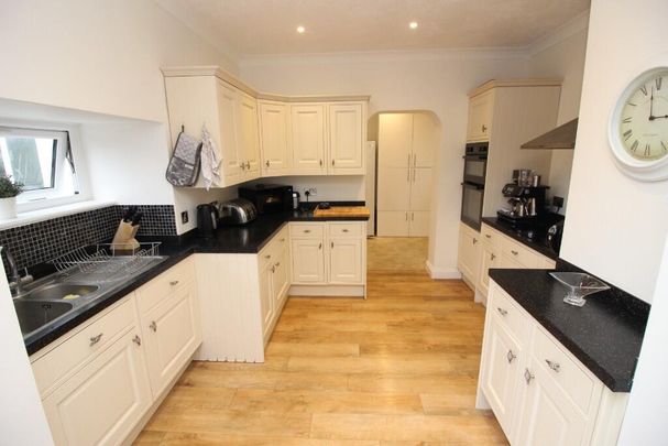 Rutherwyke Close, Stoneleigh - Photo 1