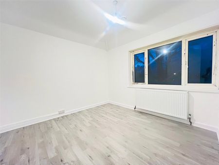 house to rent Camden Gardens, Thornton Heath, CR7 - Photo 4