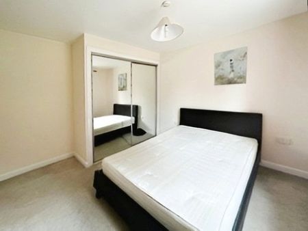 NEVENDON, BASILDON - Photo 3