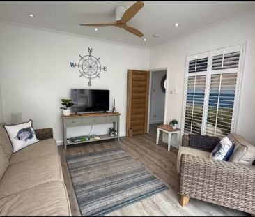 2 bedroom detached bungalow to rent - Photo 2