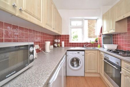 2 bedroom apartment to rent - Photo 4