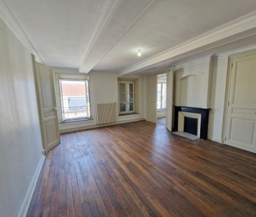 Location Appartement 5 pièces 169m² - Photo 2