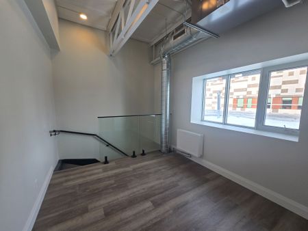 For Lease - 241 Front Street Unit# 201, Belleville, Ontario - Photo 3