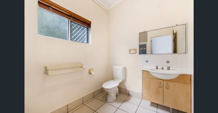 BEACHSIDE APARTMENT! - Photo 4