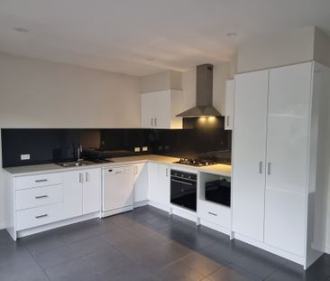 Modern 3-Bedroom Home in the Heart of Seaford - Photo 5