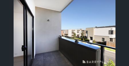 Brand new stunning, modern & elegant. - Photo 5