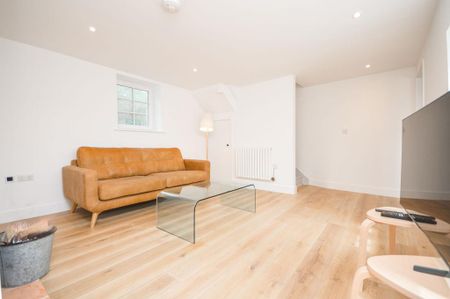 2 bedroom terraced house to rent - Photo 4