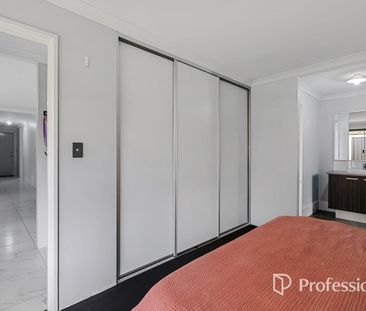 MODERN LIVING IN THE POPULAR MOVIDA ESTATE - Photo 4