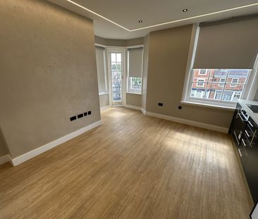 One-Bedroom Apartment - Photo 4