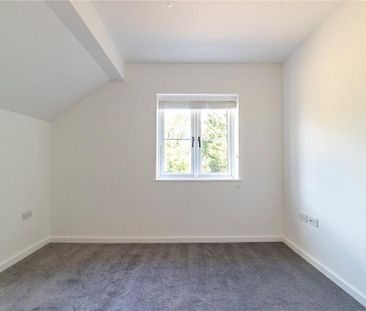 4 bedroom detached house to rent - Photo 3