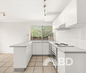 Relaxed Townhouse Living with Space & Convenience - Photo 4