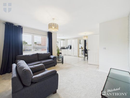 2 bedroom ground floor flat to rent - Photo 1