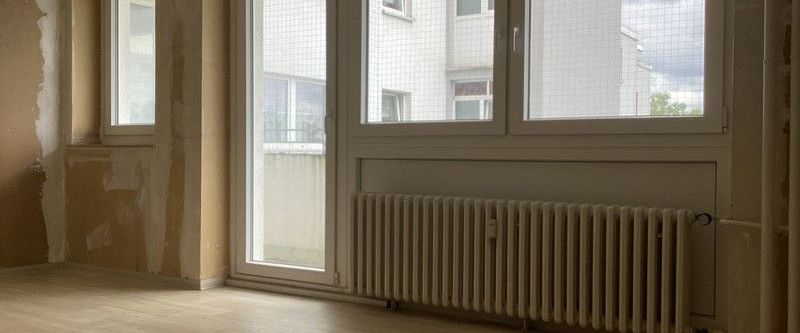 Geräumige 2-Zimmer-Wohnung mit Balkon in Sieker zu vermieten (WBS) - Foto 1