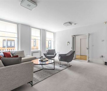 An exceptional three-bedroom house arranged over four storeys, in t... - Photo 1