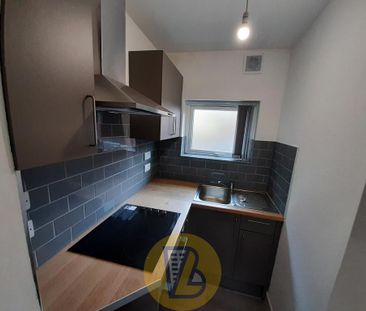 1 bedroom block of apartments to rent - Photo 3