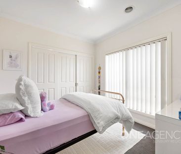 QUIET AND PEACEFUL FAMILY HOME - Photo 4