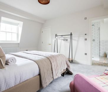 3 bedroom terraced house to rent - Photo 2