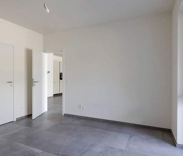 Appartement te huur in Kruibeke voor € 810 met 1 slaapkamer - Photo 3