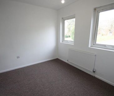 2 bedroom bungalow to rent - Photo 1