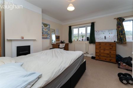 5 bedroom semi-detached house to rent - Photo 4