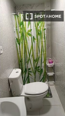 madrid, Community of Madrid 28018 - Photo 4