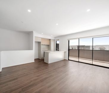 Stylish Brand-New Reverse Living - Photo 1